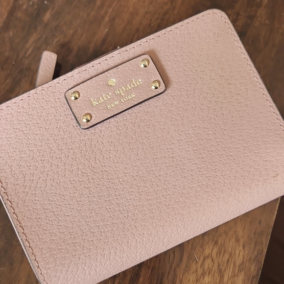 kate spade Handbags - Kate Spade Like New Salmon Colored Bifold Wallet